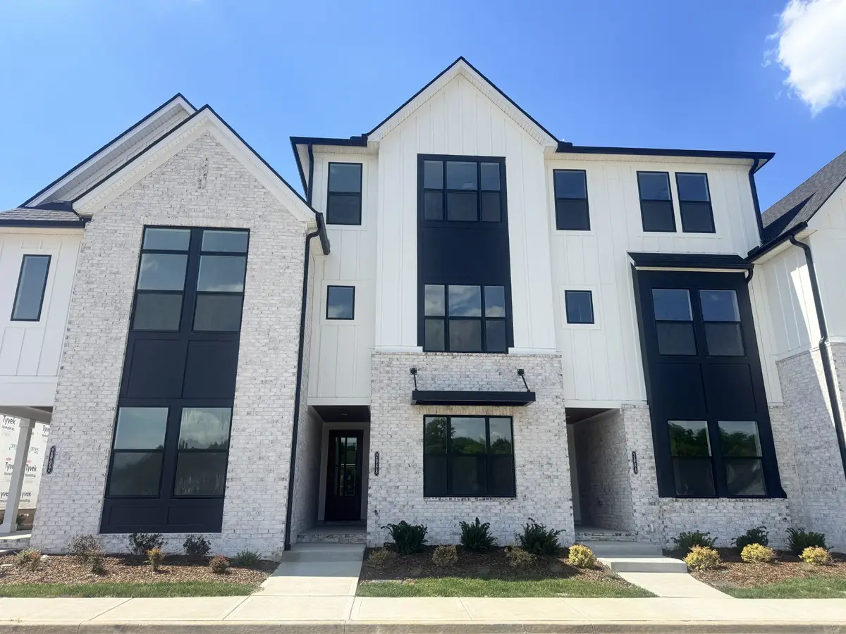 2088 Conductor Ln, Thompsons Station, TN 37179 - #1