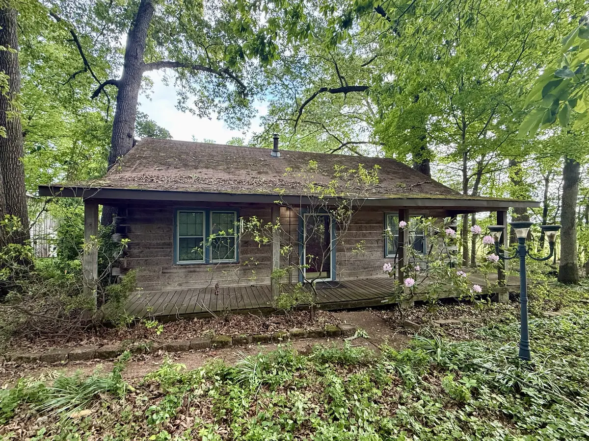 100 Dowlen Ln, Chapmansboro, TN 37035 - #1