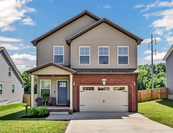 218 Ardell Dr, Clarksville, TN 37040
