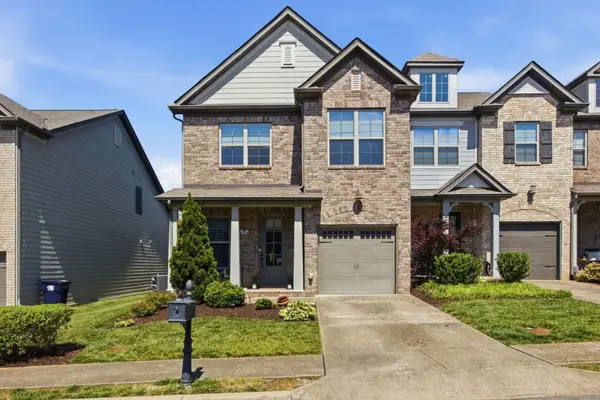 1437 Channing Dr, Thompsons Station, TN 37179