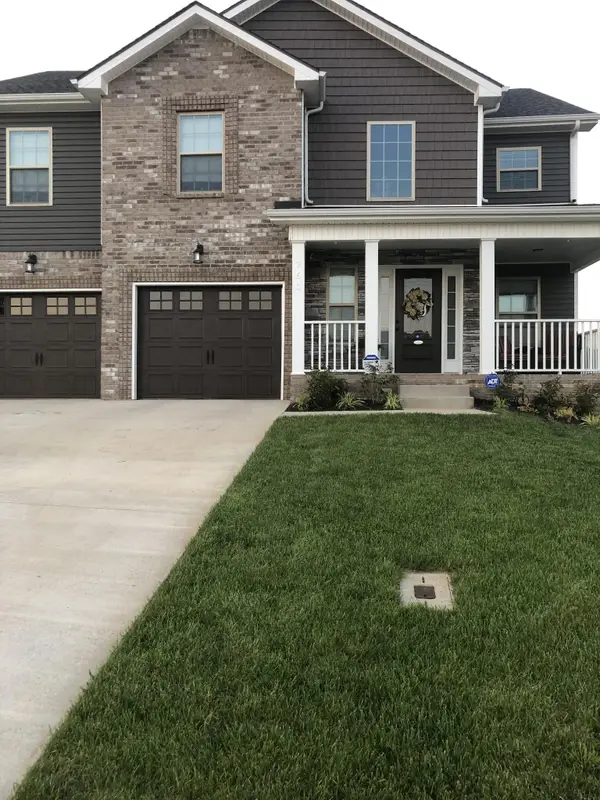 760 Crestone Ln, Clarksville, TN 37042