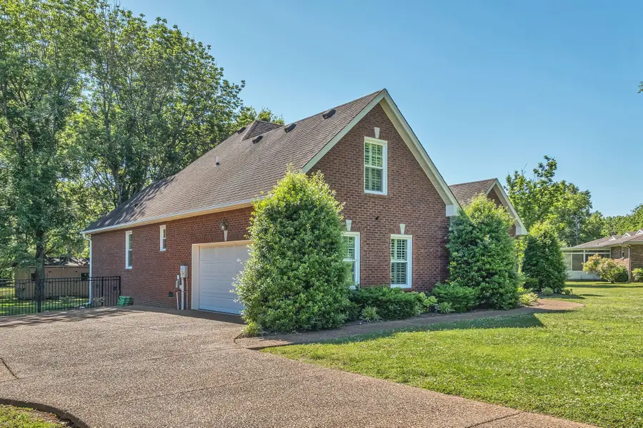 5646 Valley View Rd, Brentwood, TN 37027 - #2