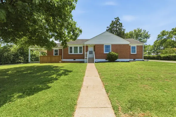 201 W Hillcrest Dr, Gallatin, TN 37066