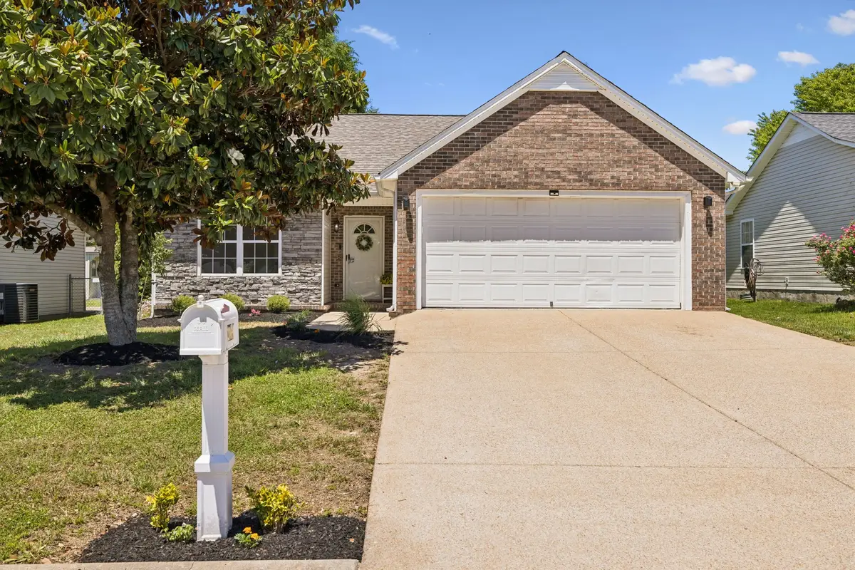 2009 Golden Ct, Spring Hill, TN 37174 - #1