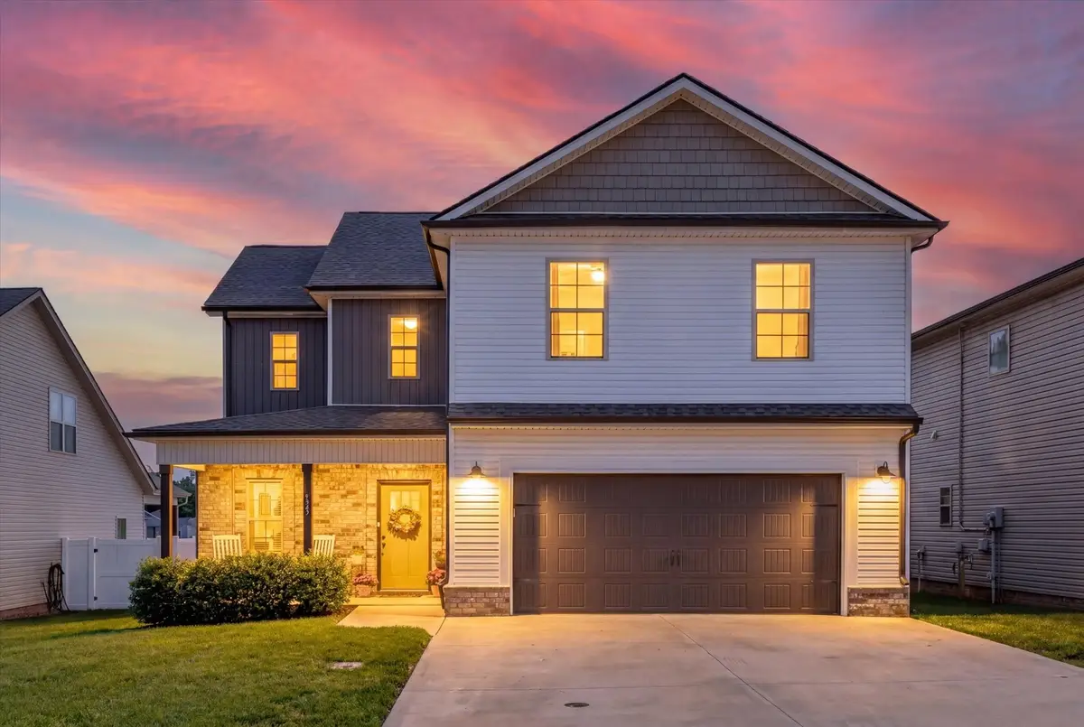 689 Elm St, Clarksville, TN 37040 - #1