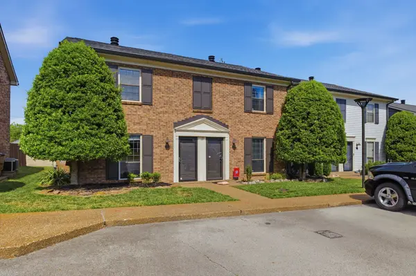 132 Academy Sq, Nashville, TN 37210