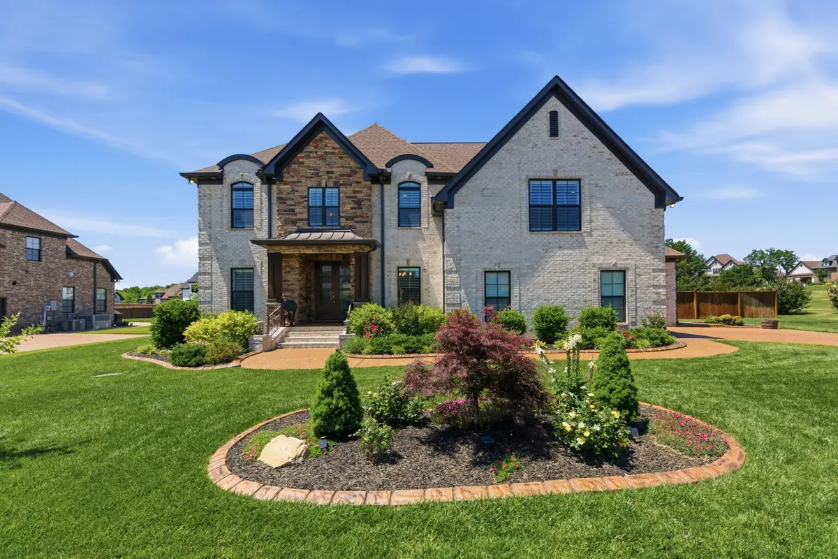 1504 Mcintosh Dr, Mount Juliet, TN 37122 - #1
