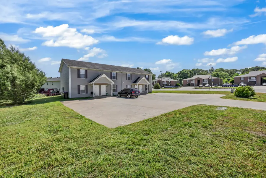 500 Patriot Park Ct, Clarksville, TN 37042 - #2