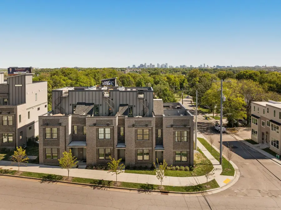 2000 S Hamilton Rd #2, Nashville, TN 37218 - #2