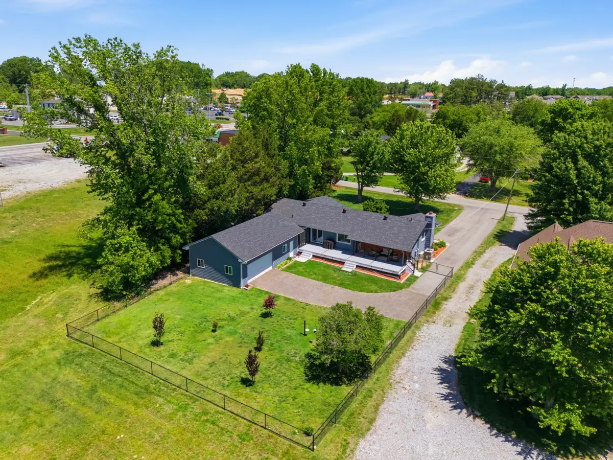 105 Brooklawn Dr, White House, TN 37188 - #1