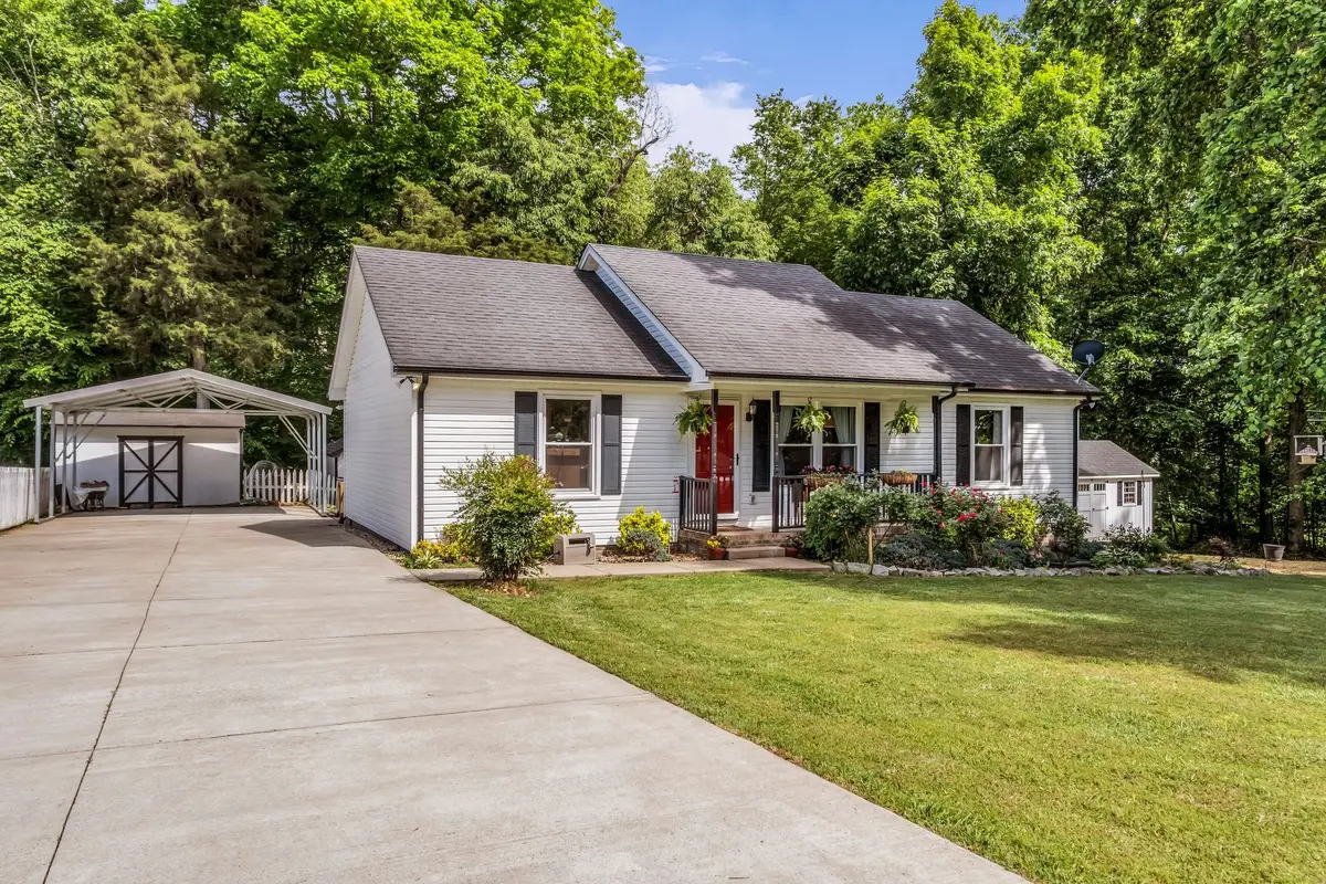 2017 Shawnee Ln, Greenbrier, TN 37073 - #1