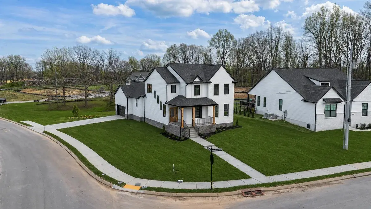 204 Trefethen Dr, White House, TN 37188 - #1