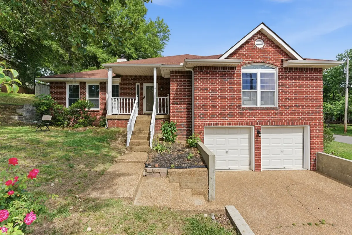 1701 Ridgemere Ct, Hermitage, TN 37076 - #1