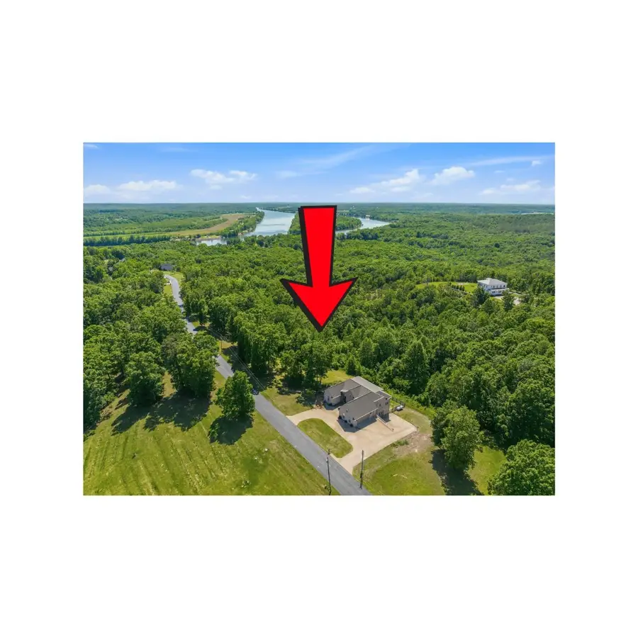 340 Rivers Edge Dr, Bath Springs, TN 38311 - #2