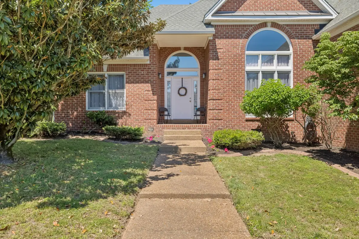 1409 Johns Meadows Cv, Hermitage, TN 37076 - #1