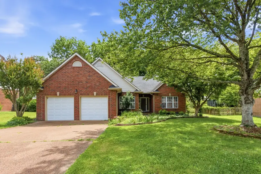 2646 Churchill Dr, Thompsons Station, TN 37179 - #2