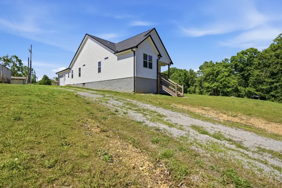 530 S Oak St, Hohenwald, TN 38462 - #2