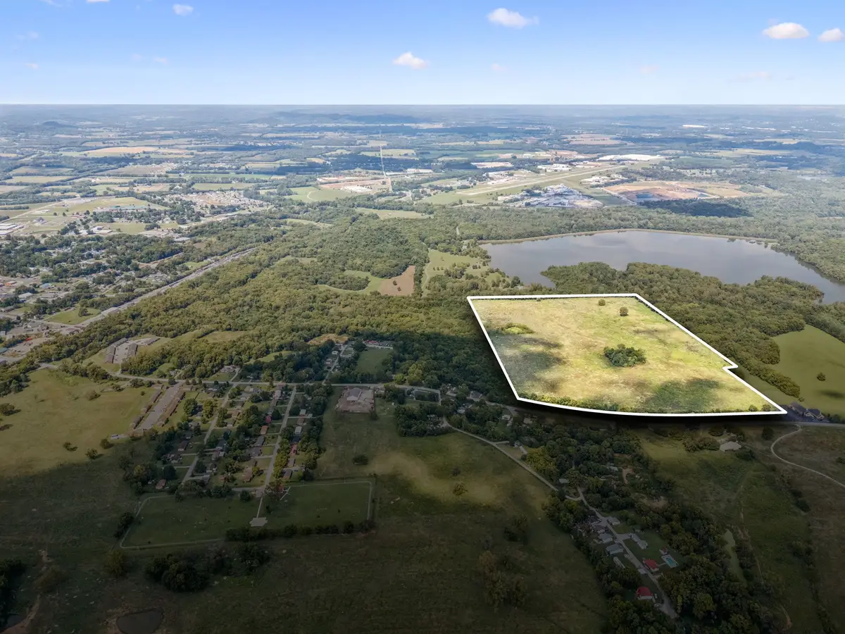 527 Southport Rd, Mount Pleasant, TN 38474 - #1