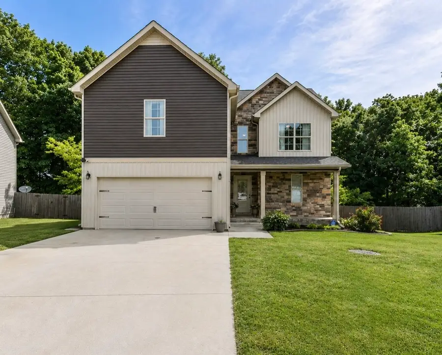 129 Sycamore Hill Dr, Clarksville, TN 37042 - #2