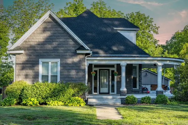 312 S Church St, Adams, TN 37010