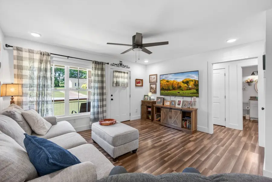 223 Del Toro Dr, Sparta, TN 38583 - #3