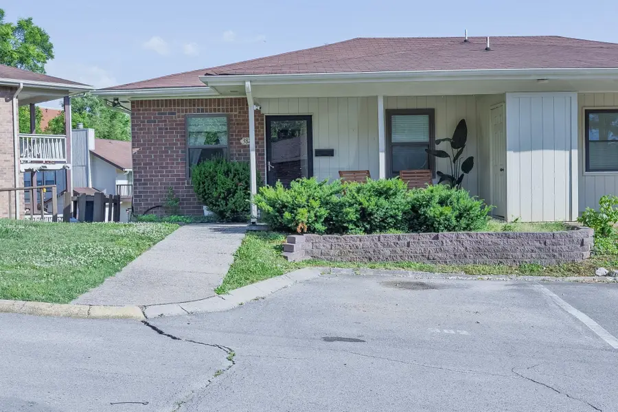 382 Deer Lake Dr, Nashville, TN 37221 - #2