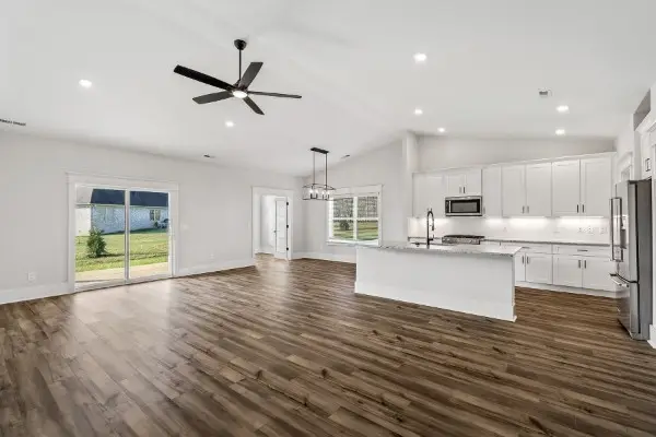 404 Springbrook Blvd, White House, TN 37188 - #2