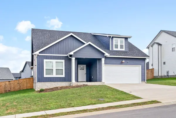 913 Recurve Ct, Clarksville, TN 37042