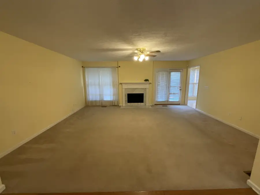 1725 Hollow Oak Dr, Lebanon, TN 37087 - #3