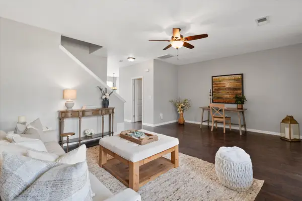 2307 Farrington Pl, Antioch, TN 37013