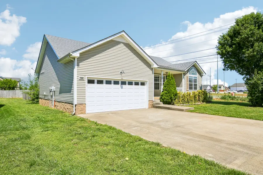 3800 Cindy Jo Dr N, Clarksville, TN 37040 - #2