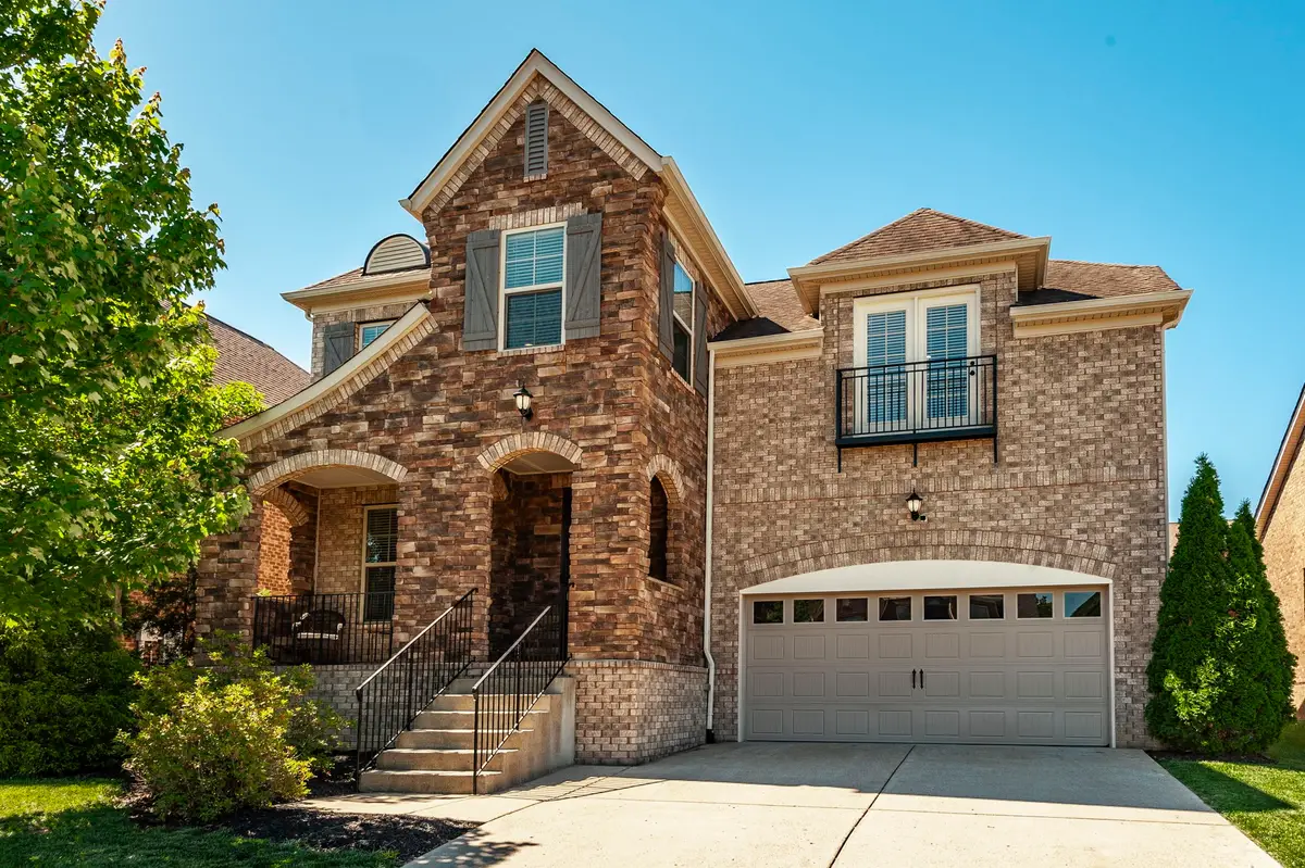 414 Fall Creek Cir, Goodlettsville, TN 37072 - #1