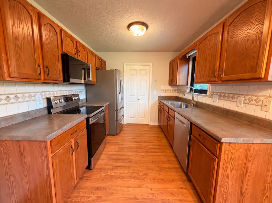 1688 Cedar Springs Cir, Clarksville, TN 37042 - #2