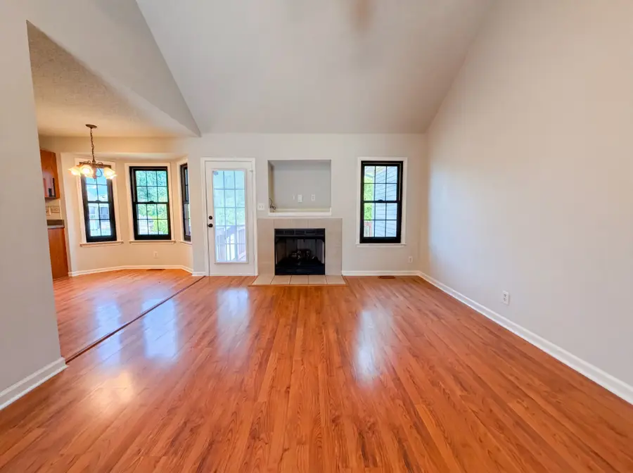 1688 Cedar Springs Cir, Clarksville, TN 37042 - #3