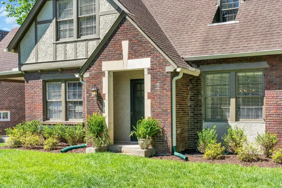 115 Cherokee Rd, Nashville, TN 37205 - #3