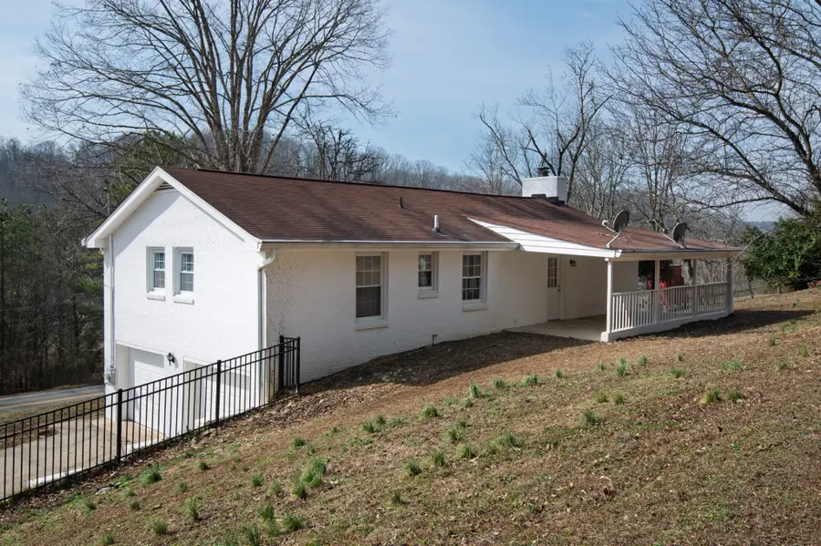 3116 Tyree Springs Rd, Hendersonville, TN 37075 - #2