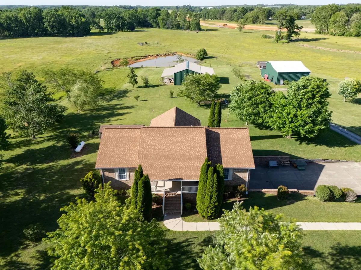 134 N Harris Rd, Portland, TN 37148 - #1