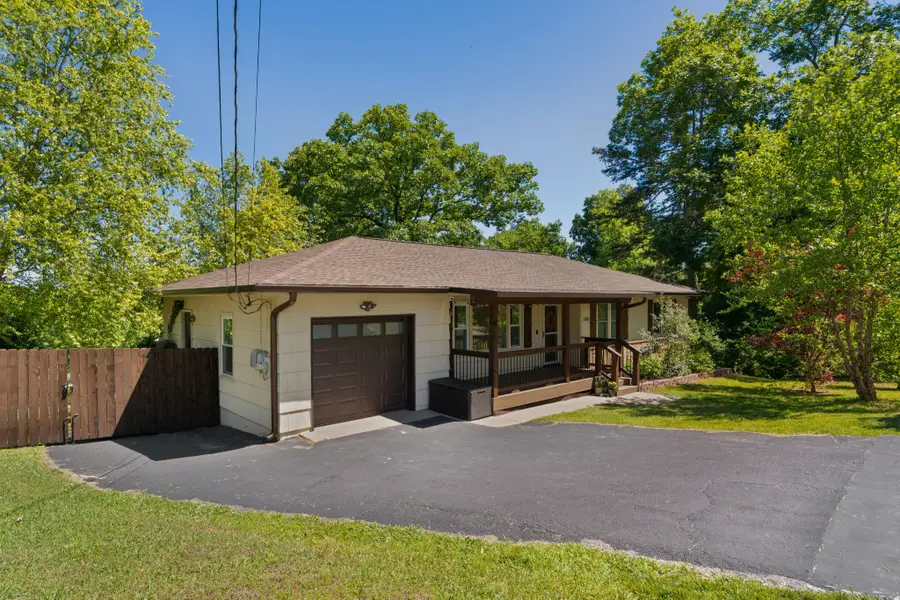 3900 Laird Lane, Chattanooga, TN 37415 - #2