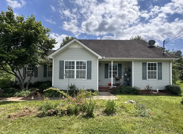 211 Homewood Dr, Murfreesboro, TN 37127