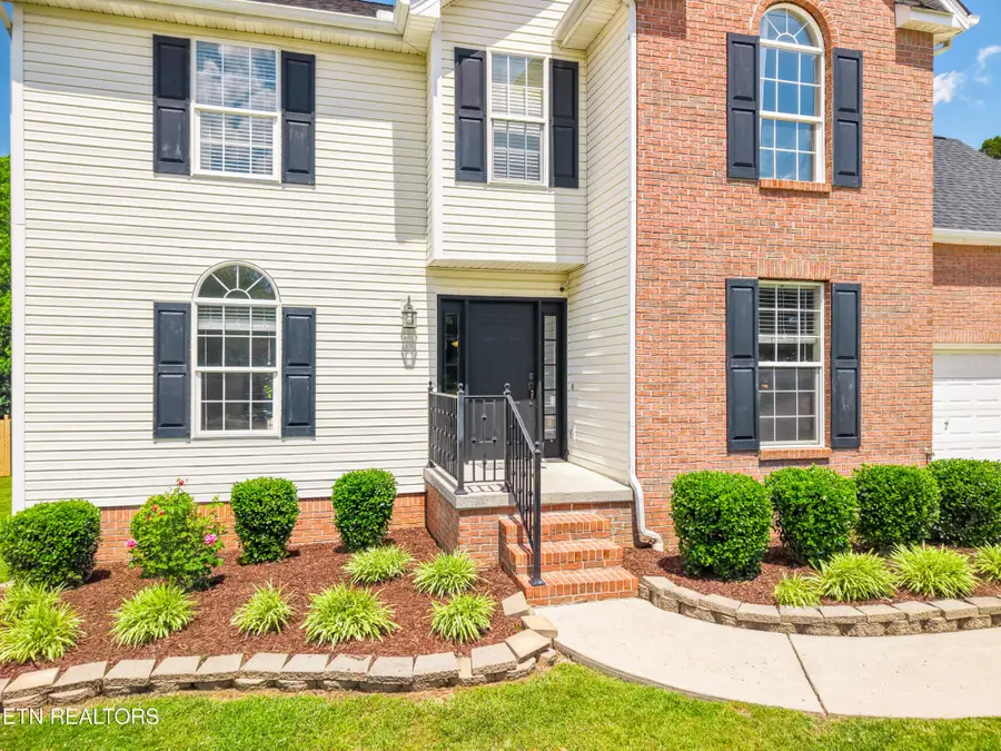 7114 Hannah Brook Rd, Knoxville, TN 37918 - #2