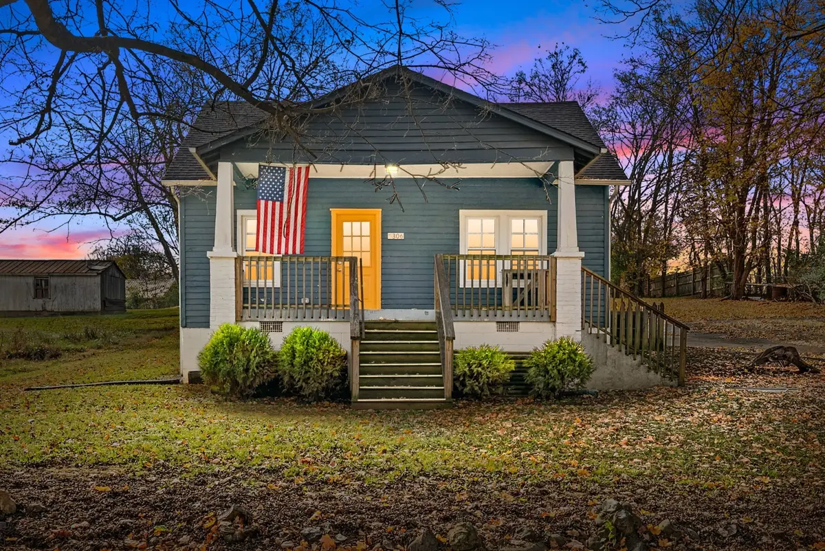 306 E St, Clarksville, TN 37042 - #1