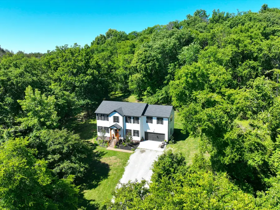 1074 Talon Dr, Columbia, TN 38401 - #2