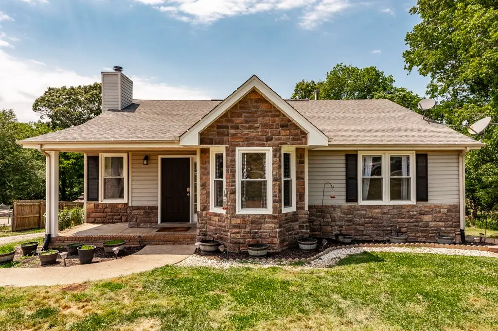 748 W Creek Dr, Clarksville, TN 37040 - #1