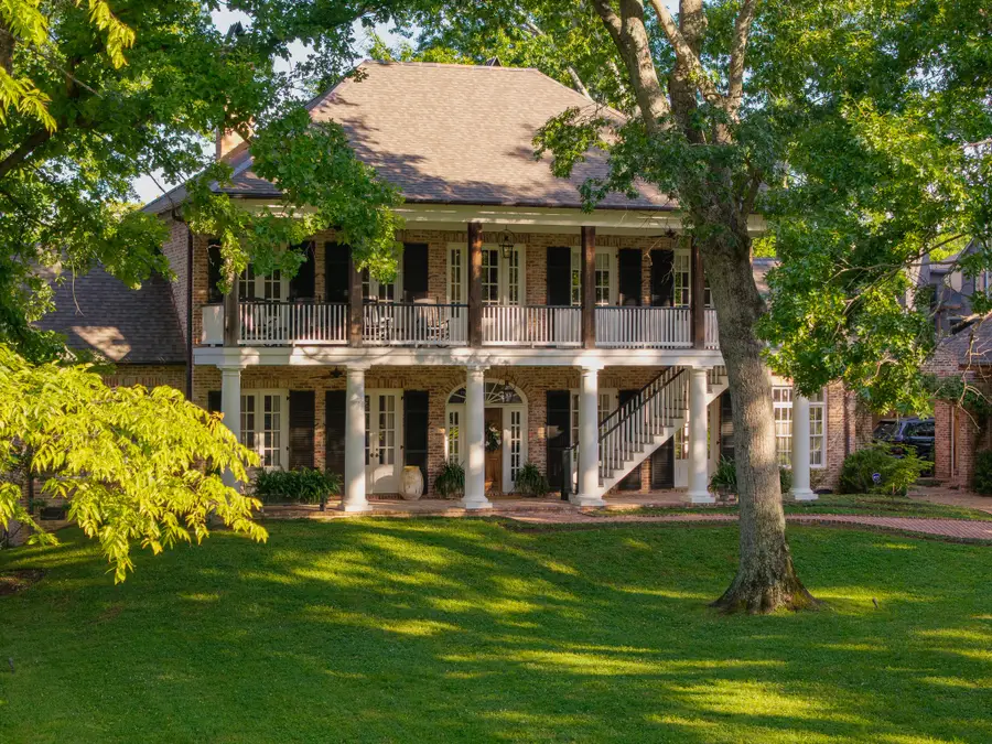 6108 Robin Hill Rd, Nashville, TN 37205 - #2