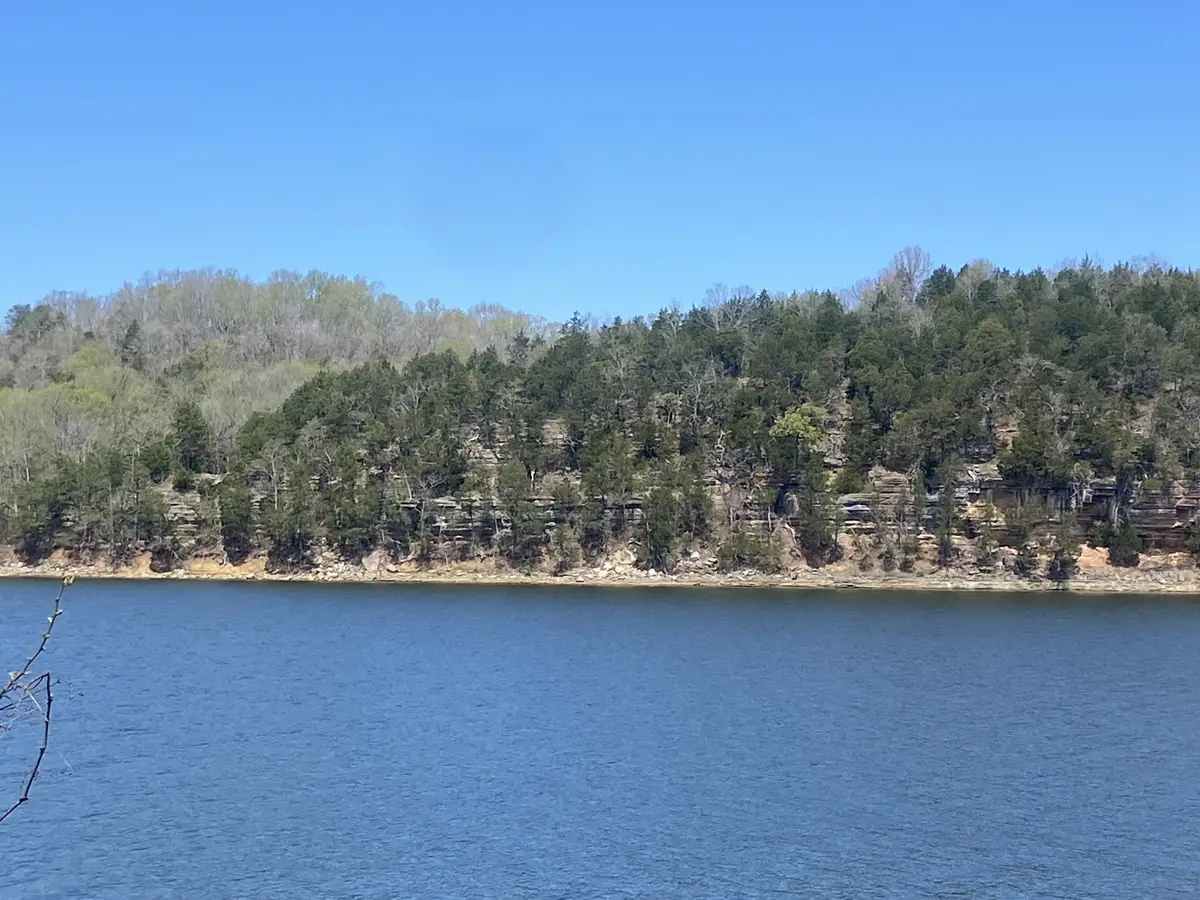 715 River Front Dr, Clifton, TN 38425 - #1