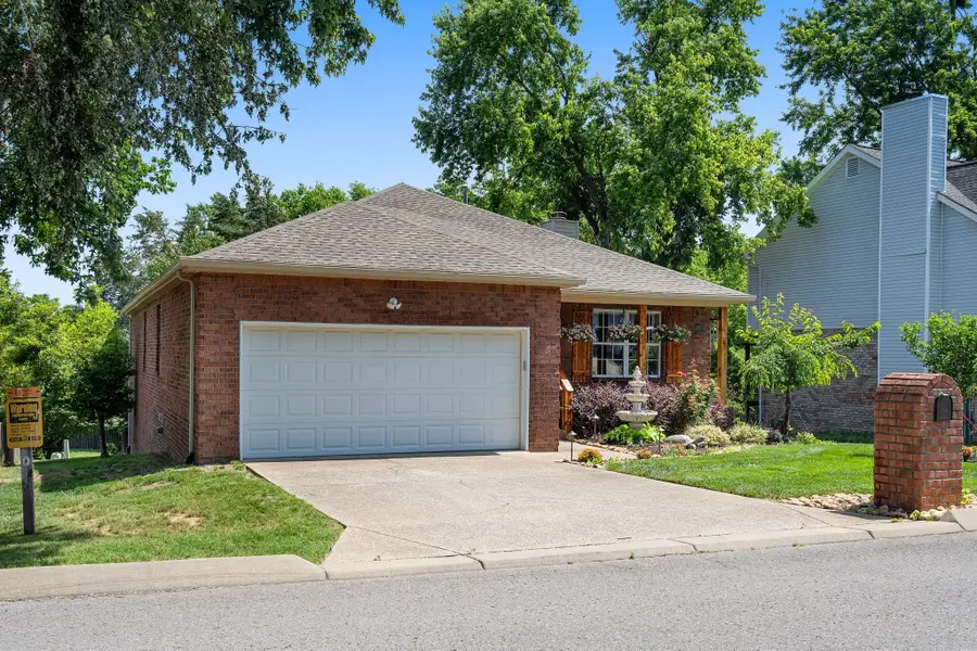 205 Waterview Dr, Hendersonville, TN 37075 - #3