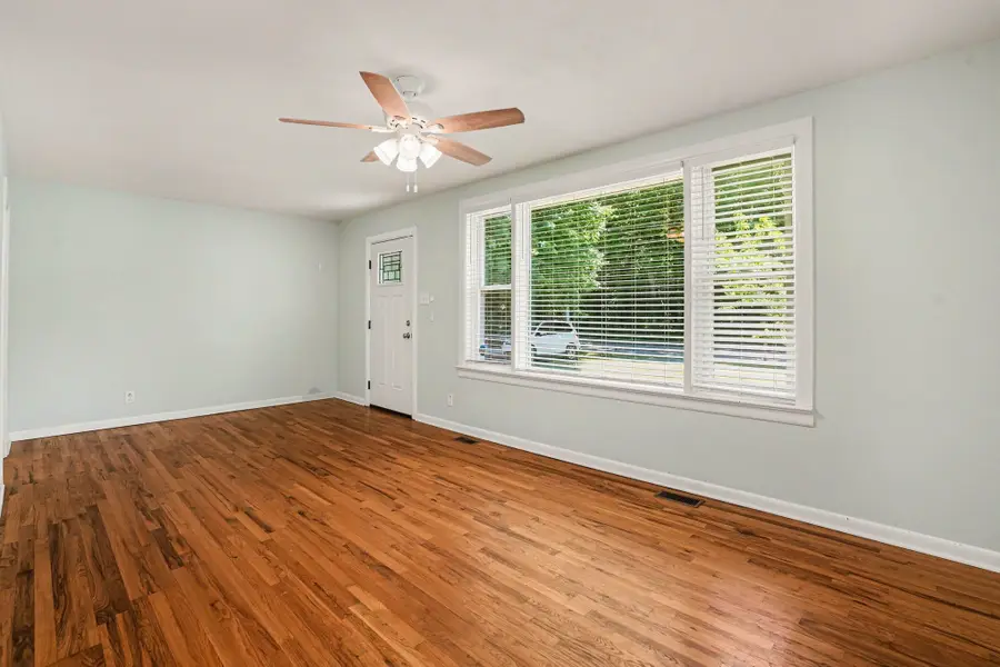 209 Old Trenton Rd, Clarksville, TN 37040 - #2