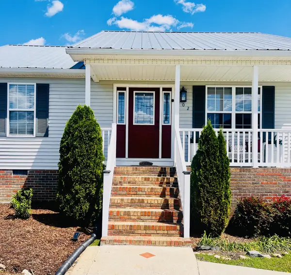 202 Allendale Blvd, McMinnville, TN 37110
