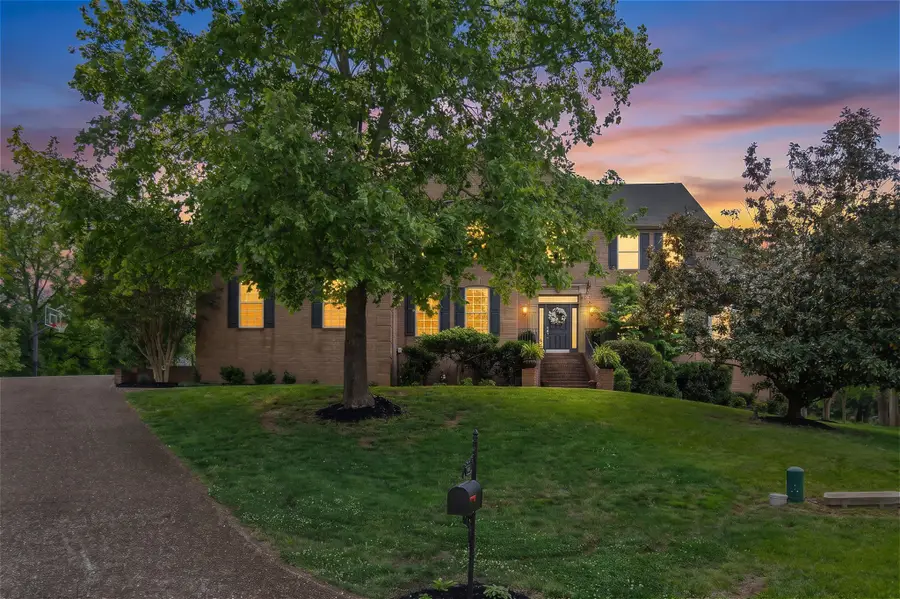 9015 Grey Pointe Ct, Brentwood, TN 37027 - #2