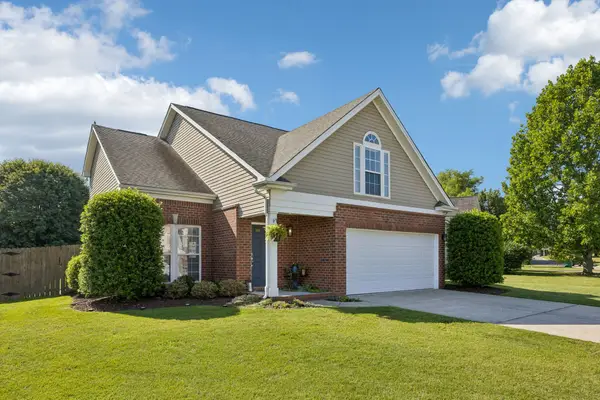 410 Creekside Ln, Spring Hill, TN 37174